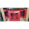 Image 1 : 3 RED GLASS DOOR CUBES