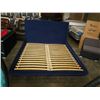 Image 3 : BLUE KINGSIZE BED FRAME