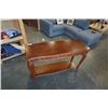 Image 1 : MODERN CARVED SOFA TABLE