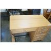 Image 2 : MAKO MAPLE 4 DRAWER DESK