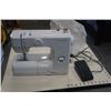 Image 1 : JANOME SEWING MACHINE