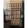 Image 2 : 2 decorative metal panels and stand