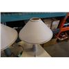 Image 8 : 3 STONE TABLE LAMPS