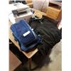 Image 1 : 10 jeans and 5 hoodies including nike