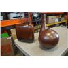 Image 8 : 5 GLASS DOME LIGHTS AND ASSORTED HOUSEHOLD ITEMS