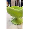 Image 9 : 2 jadeite stemware bowls