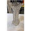 Image 2 : Large heavily cut crystal vase