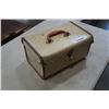 Image 1 : VINTAGE TRAVEL CASE W/ CONTENTS - NO KEY