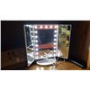 Image 6 : NEW LED MAKEUP MIRROR