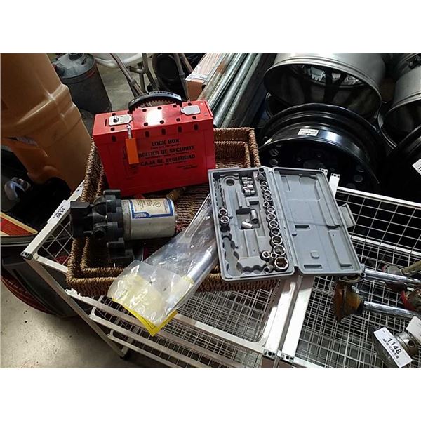 Tray of lock box, Pump & Tools