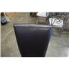 Image 2 : MODERN ACCENT CHAIR