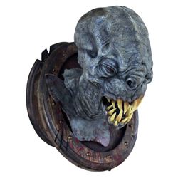 Clash of the Titans (2010) Harpy Head Display