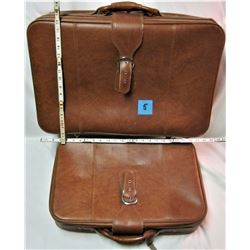 2 soft side suitcases - 25X17 / 21X13