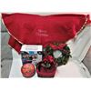 Image 1 : 12" door Christmas wreath, 36" tree skirt, 7" Christmas tin, 8X9X5 basket, 7 1/2' mini lights