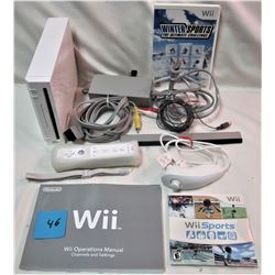 Nintendo Wii comes with manual and sports game