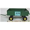 Image 1 : ERTL pressed steel John Deere 1:16 flare wagon