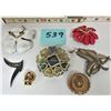 Image 2 : lot of 7 assorted brooches
