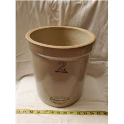 2 Gallon Medalta Crock (no chips or cracks)