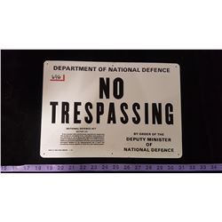 Dept. Of Defence Tin No Trespassing Sign