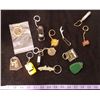 Image 1 : Bag of Key Chains - Cars Trucks Etc.