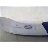 Image 4 : Victorinox -Curved Skinning Knife in Case (New)