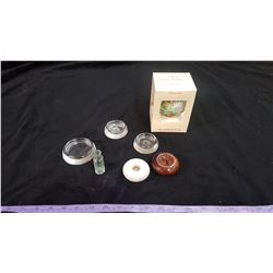 Lot Glass Castors & Bottle & Ornament