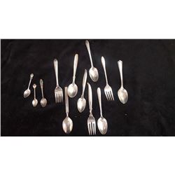 Lot Utensils & Collectable Spoons