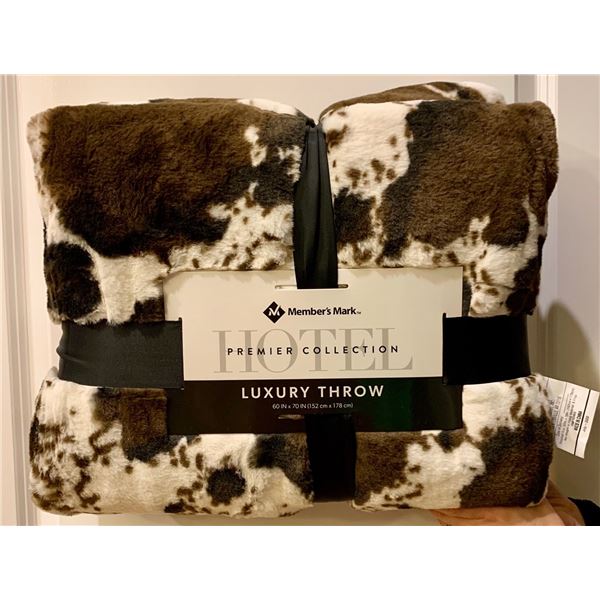 Faux Fur Throw (Cow Pattern)