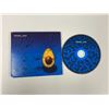 Image 1 : Autograph Signed Pearl Jam CD