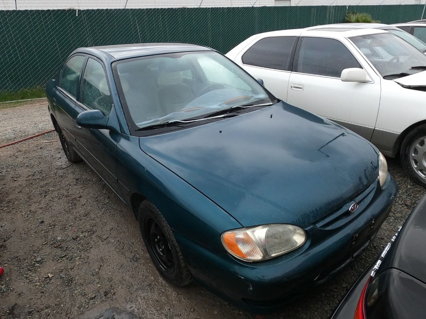 Kia sephia 2000