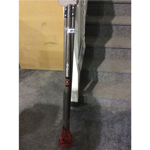 Garant Snow Shovel Handles Lot of 3Â 