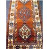 Image 2 : AN ORIENTAL RUG