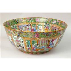 A CHINESE EXPORT FAMILLE ROSE PORCELAIN PUNCH BOWL