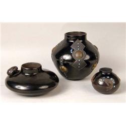 A GROUP OF THREE CERAMIC BOWLS