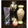 Image 1 : AN ASSORTED GROUP OF FOUR IRIDESCENT ART GLASS TABLE ARTICLES