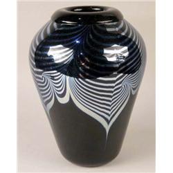 AN ONYX IRIDESCENT ART GLASS TALL VASE
