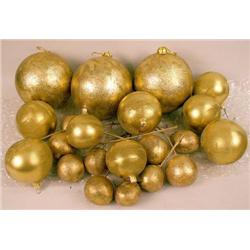 A GROUP OF ASSORTED GOLD-PAINTED SPHERICAL CHRISTMAS ORNAMENTS