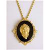 Image 2 : A 14K YELLOW GOLD ONYX AND DIAMOND OVAL ART NOUVEAU MOTIF PENDANT/BROOCH