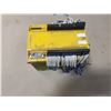 Image 1 : PILZ 773100 RELAY BASE UNIT