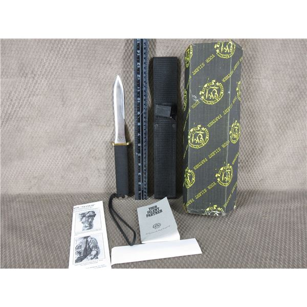 EK - Commando Knife with Sheath