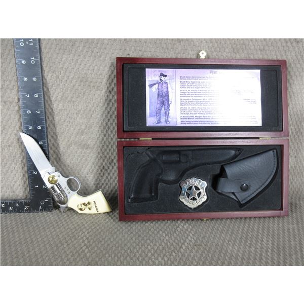 Wyatt Earp Pistol Style Knife - Badge - Sheath - Case Set