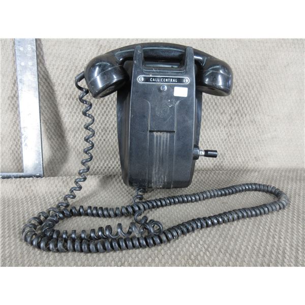 Antique Bakelite Hand Crank Telephone (Call Central)
