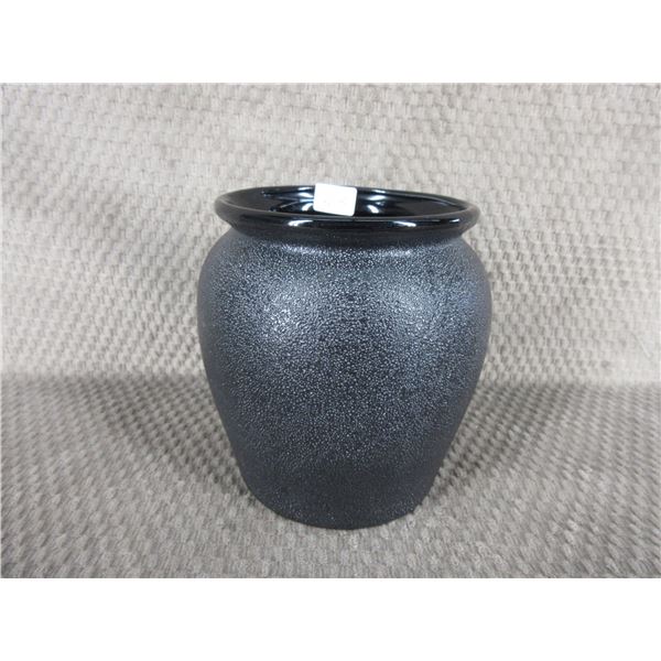 Black Ceramic Pot