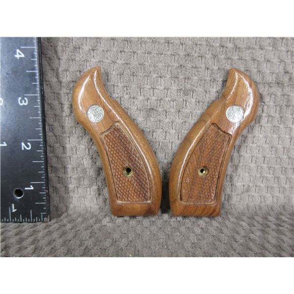 S&W Wood Grips Unknown Model