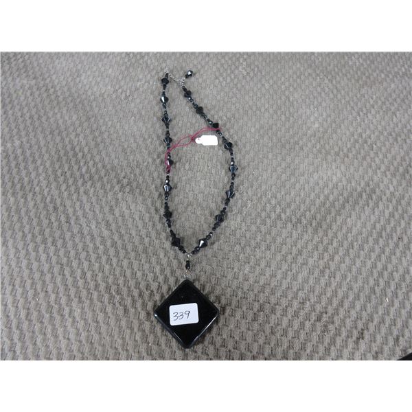 Ladies Necklace