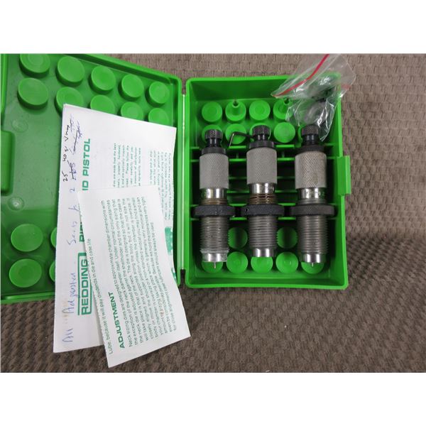 223 Remington Redding 3 Die Set with Shell Holder