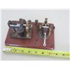 Image 8 : Vintage J.H. Bunnell & Co Telegraph Set Key & Sounder 7.5"x4.5"