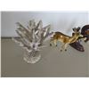 Image 2 : Coral on Stand, Spartus Clock, Pen in Holder & 3 Figurines: 2 Deer & Horse