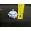 Image 8 : 1814 Hutschenreuther Germany White Blue 37 Rosebud Trinket Box, Approx. 2.5" Dia.