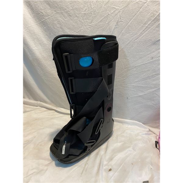 Medical boot